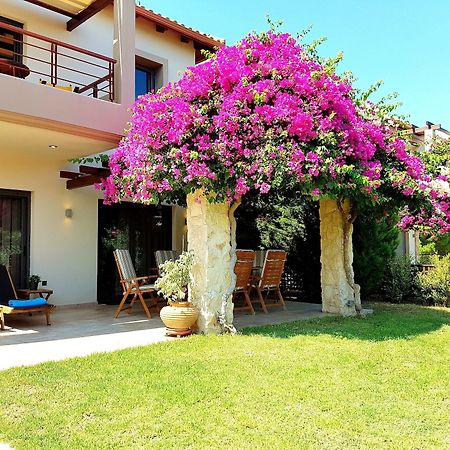 Villa Xenny Патри Екстер'єр фото